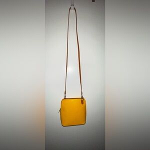 Gorgeous Monforte ITALY Genuine Leather Mustard Yellow Crossbody Bag